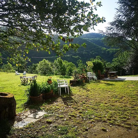 La Rosa Sul Lago Feriehus Osiglia