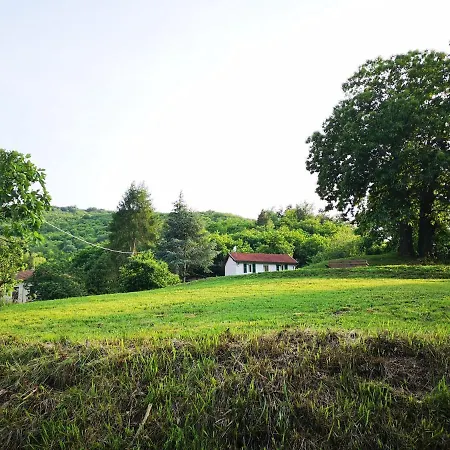 La Rosa Sul Lago Feriehus Osiglia