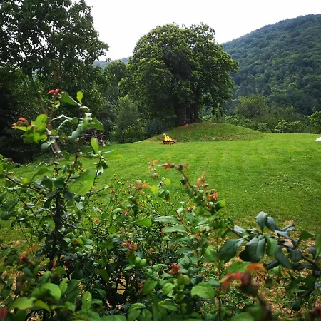 La Rosa Sul Lago Feriehus *